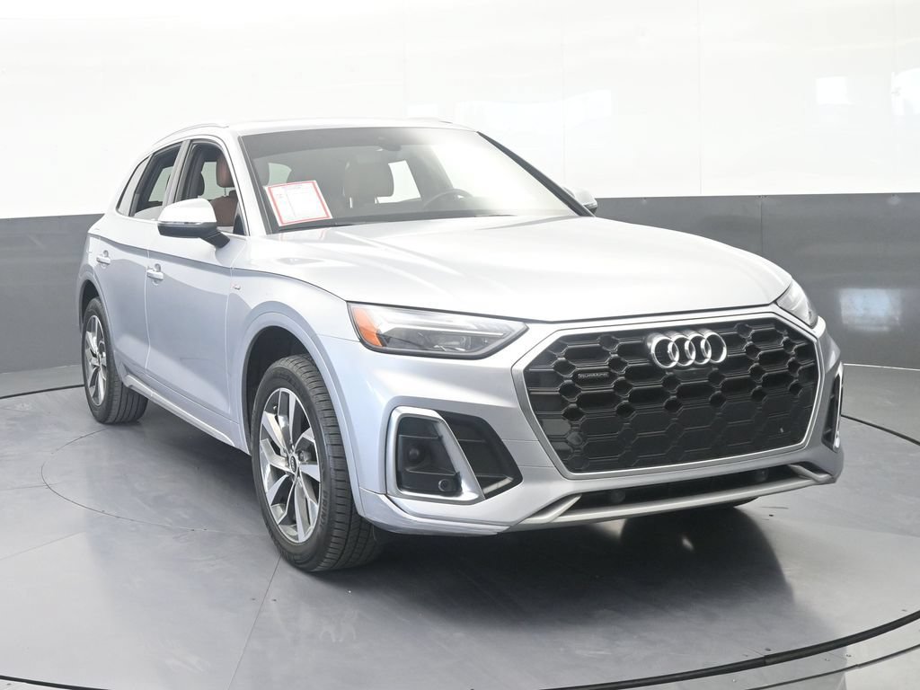 Used 2022 Audi Q5 2.0T Premium Plus w/ Premium Plus Package AWD/4WD image 9