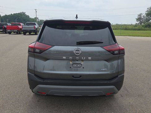 Used 2023 Nissan Rogue S AWD/4WD image 4