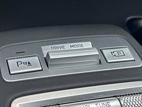 Used 2024 Genesis GV70 3.5T Sport w/ Sport Advanced Package AWD/4WD image 14