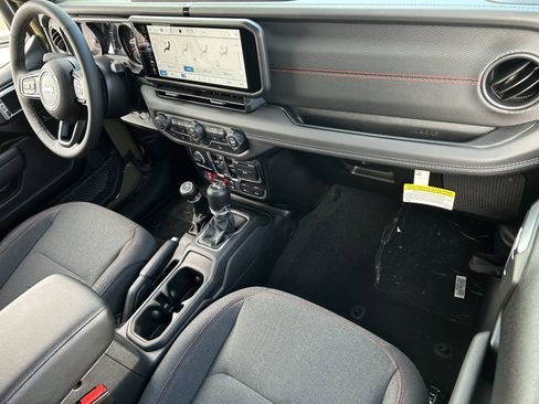 New 2026 Jeep Wrangler Unlimited Rubicon image 9