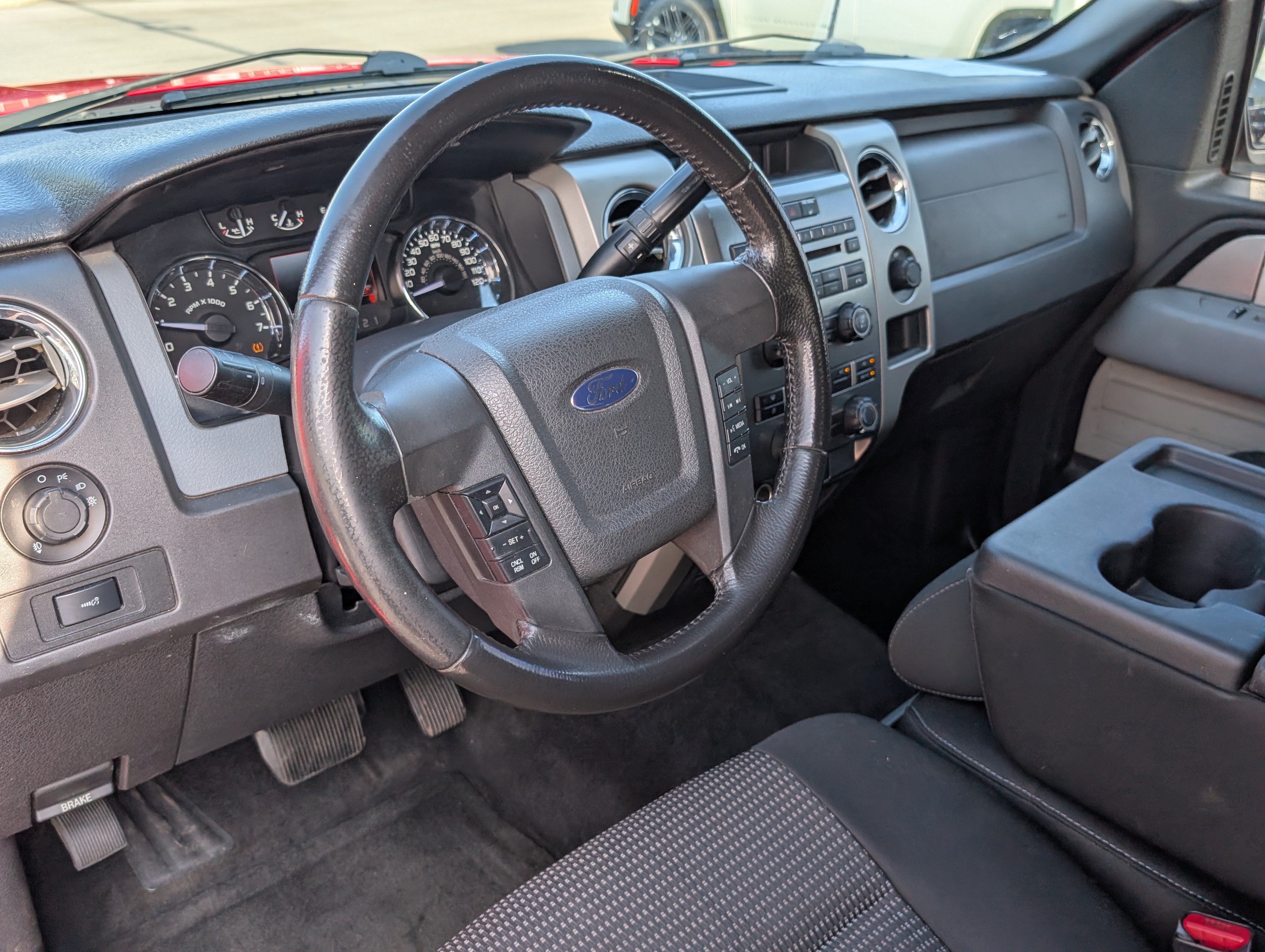 Used 2011 Ford F150 XLT w/ XLT Convenience Pkg RWD image 12