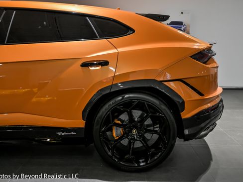 Used 2024 Lamborghini Urus Performante image 7