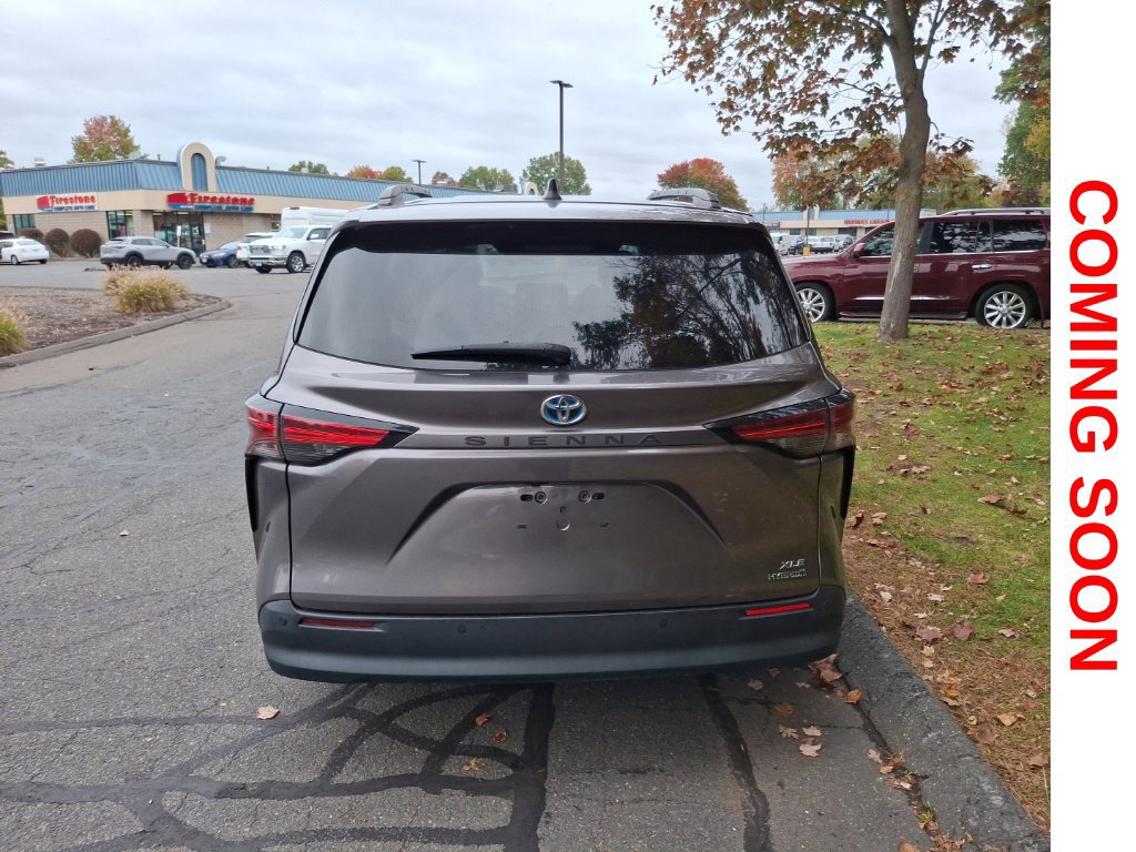 Used 2022 Toyota Sienna XLE FWD image 7