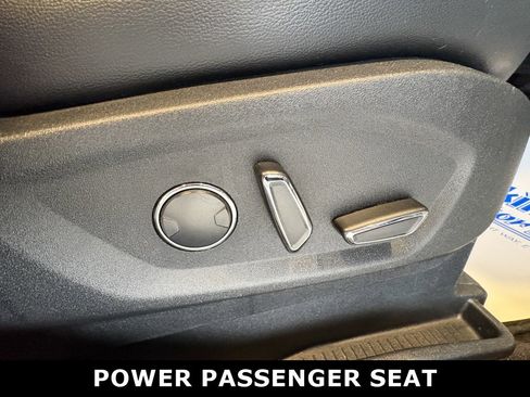 Used 2016 Ford Edge Titanium w/ Technology Package image 24