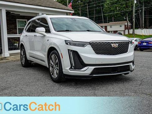Used 2021 Cadillac XT6 Premium Luxury w/ Platinum Package FWD image 10