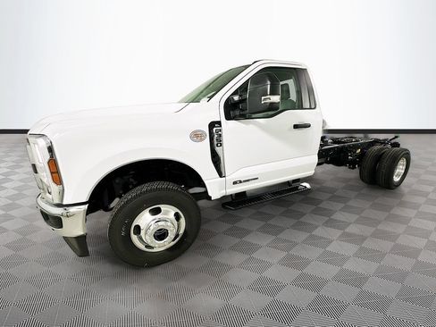 New 2026 Ford F350 XL w/ XL Chrome Package AWD/4WD image 22
