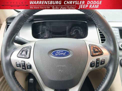 Used 2015 Ford Taurus SEL image 18