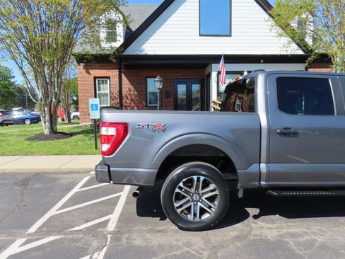 Used 2022 Ford F150 XL w/ STX Appearance Package image 7