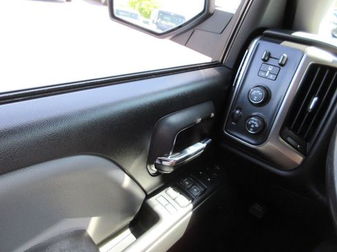 Used 2018 Chevrolet Silverado 1500 LT w/ Texas Edition AWD/4WD image 26