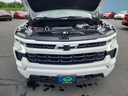 Certified 2024 Chevrolet Silverado 1500 RST w/ Z71 Off-Road Package AWD/4WD image 33