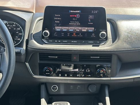 Used 2023 Nissan Rogue SV AWD/4WD image 25