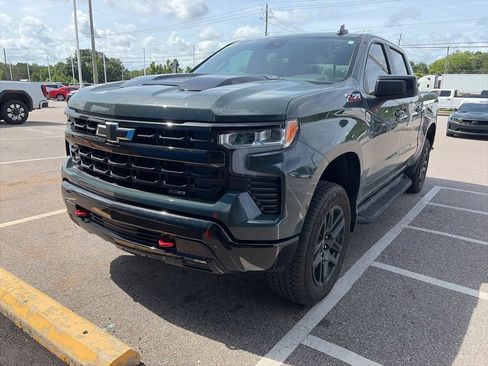 Used 2025 Chevrolet Silverado 1500 LT Trail Boss w/ Convenience Package II AWD/4WD image 1