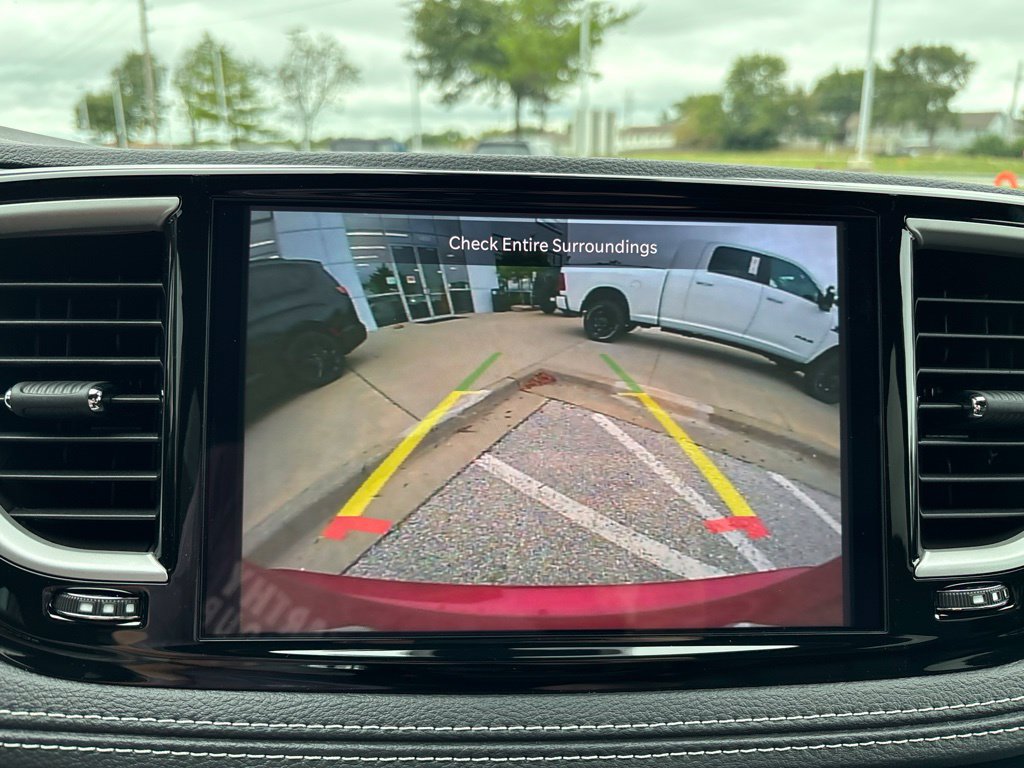 New 2027 Chrysler Pacifica Select FWD image 39