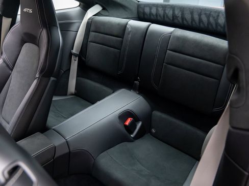 Certified 2022 Porsche 911 Carrera GTS image 18