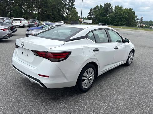 Used 2024 Nissan Sentra S FWD image 9