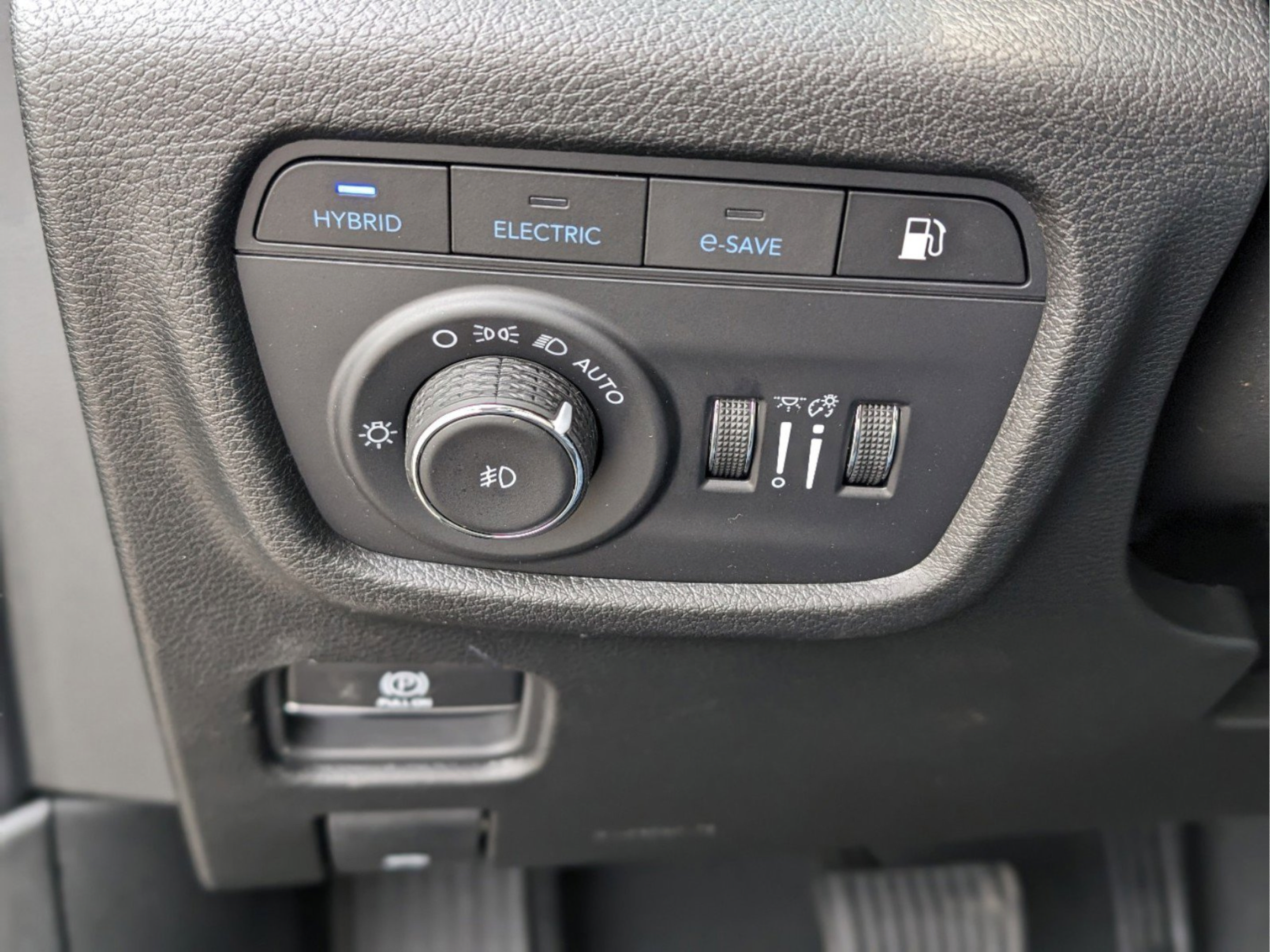New 2024 Jeep Grand Cherokee Limited 4xe AWD/4WD image 30