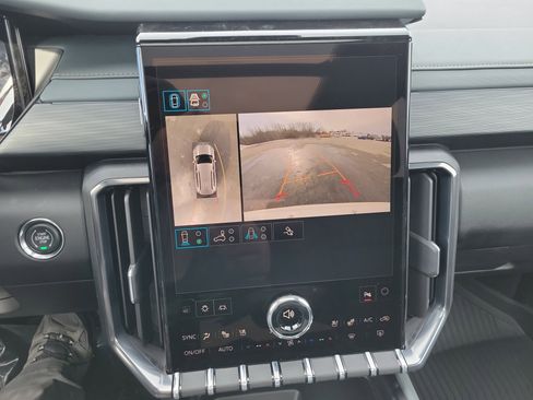 New 2026 GMC Acadia AT4 w/ Luxury Package image 25