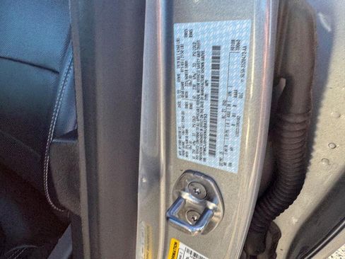 Used 2022 Ford Escape SEL image 26