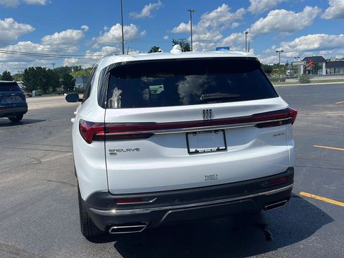 Used 2026 Buick Enclave Preferred AWD/4WD image 4