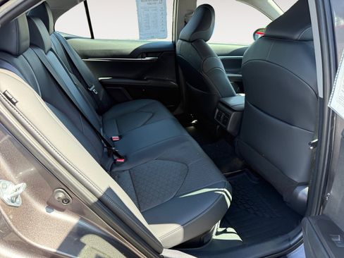 Used 2023 Toyota Camry XSE w/ Navigation Package FWD image 18