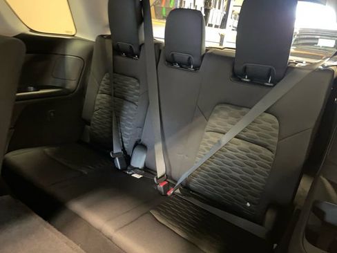 Certified 2023 Nissan Pathfinder SV image 22