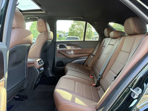 Certified 2025 Mercedes-Benz GLE 450 4MATIC w/ Winter Package image 13