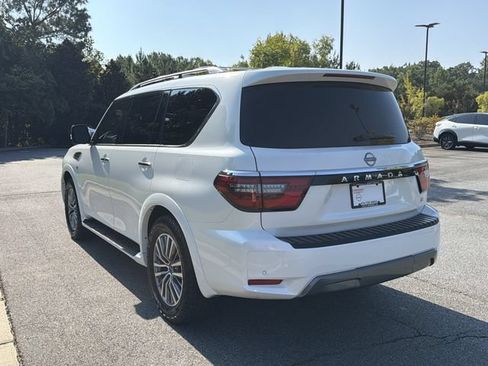 Used 2022 Nissan Armada SL w/ Captain's Chairs Package AWD/4WD image 7