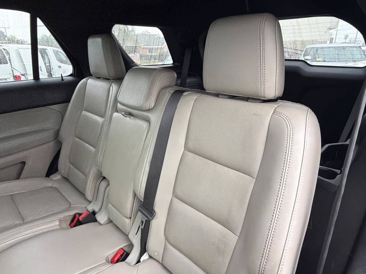 Used 2012 Ford Explorer Limited FWD image 16