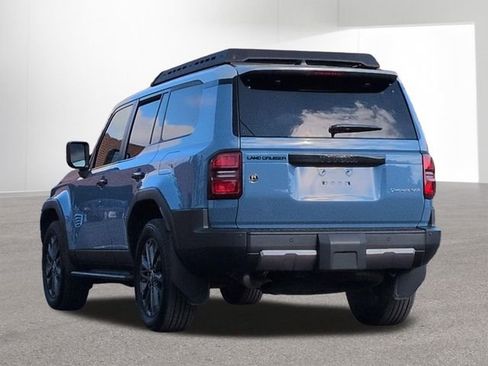 Certified 2025 Toyota Land Cruiser image 8