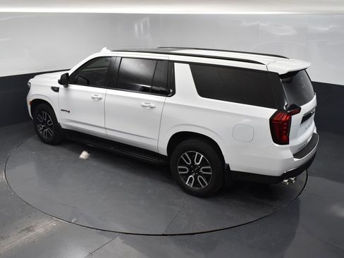 Used 2023 GMC Yukon XL AT4 AWD/4WD image 38