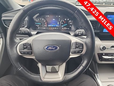 Used 2021 Ford Explorer XLT w/ Equipment Group 202A image 11