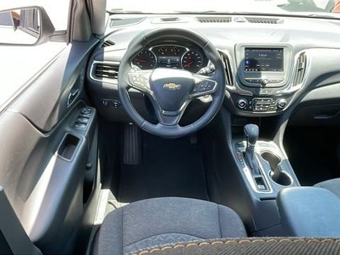 Used 2024 Chevrolet Equinox LT AWD/4WD image 13