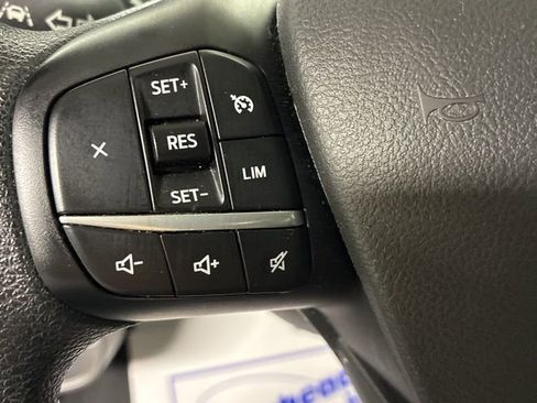 Used 2023 Ford Transit 350 XLT image 15