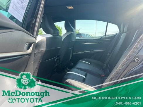 Used 2025 Toyota Camry SE FWD image 11
