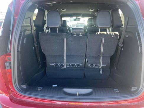 New 2026 Chrysler Pacifica Select image 17