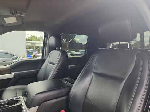 Used 2018 Ford F250 Lariat w/ Lariat Value Package image 18