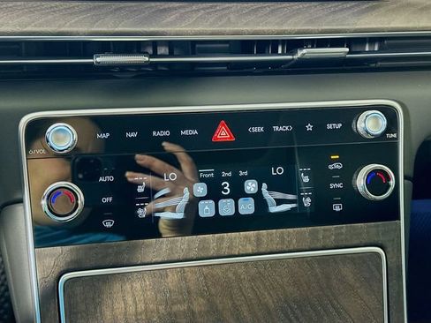 New 2026 Genesis GV80 2.5T Prestige AWD/4WD image 14