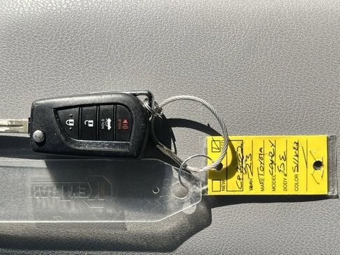 Used 2023 Toyota Camry SE image 15