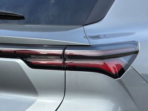 New 2026 Chevrolet Equinox EV LT w/ LPO, Blackout Package image 26