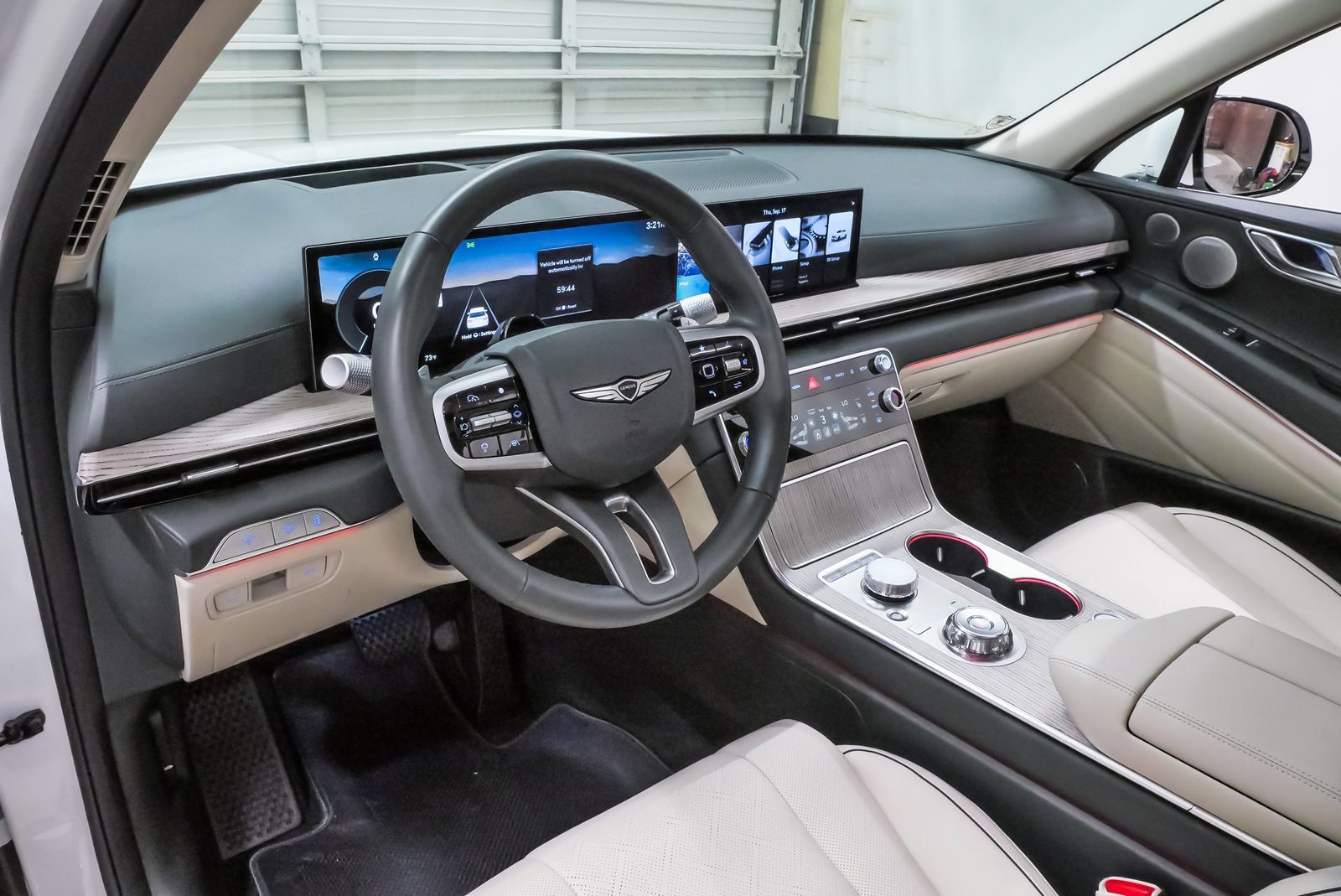 Certified 2026 Genesis GV80 2.5T Prestige AWD/4WD image 2