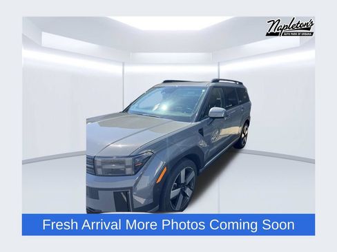 Used 2025 Hyundai Santa Fe Limited AWD/4WD image 1