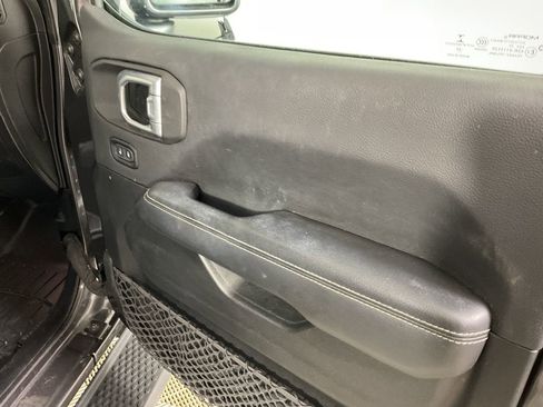 Used 2020 Jeep Wrangler Unlimited Sahara w/ Safety Group image 19