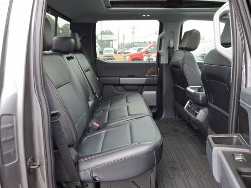 Used 2022 Ford F150 Lariat image 33