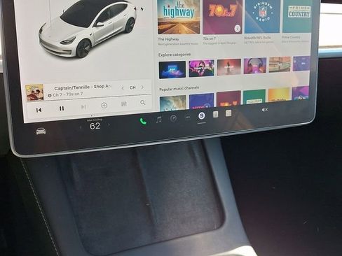 Used 2021 Tesla Model 3 Standard Range Plus RWD image 17