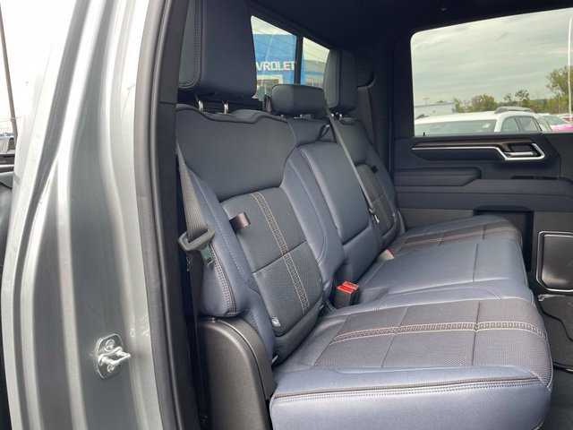 Used 2026 Chevrolet Silverado 2500 High Country w/ Technology Package AWD/4WD image 19