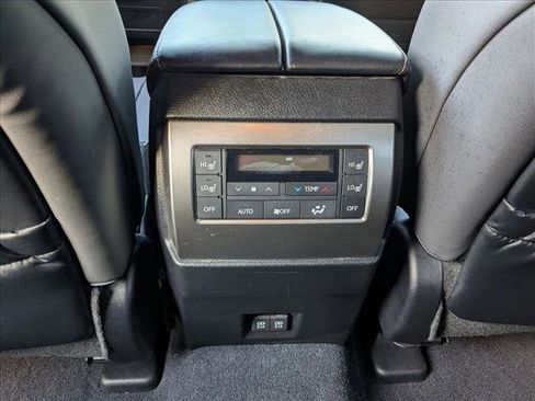 Used 2023 Lexus GX 460 Premium w/ Premium Plus Package image 18