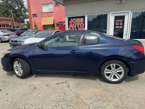 Used 2010 Nissan Altima 2.5 S w/ Convenience Pkg FWD image 5