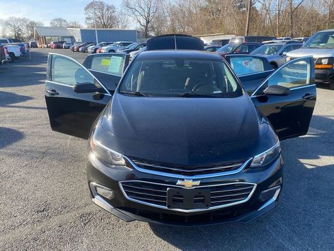 Used 2018 Chevrolet Malibu LS image 29