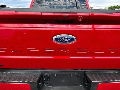 Used 2024 Ford F250 Lariat w/ Sport Appearance Package AWD/4WD image 27