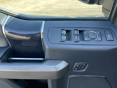 Used 2022 Ford F250 Platinum image 24